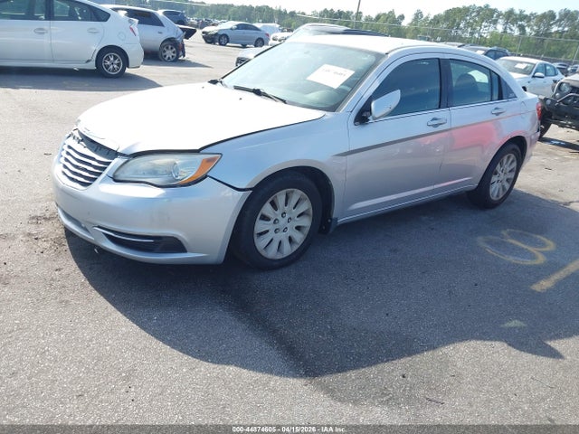 Продажа на аукционе авто 2011 Chrysler 200 Lx, vin: 1C3BC4FB2BN585643, номер лота: 44874605