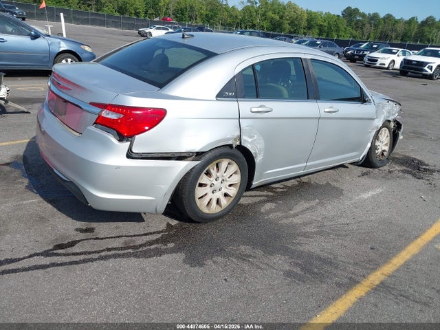 Продажа на аукционе авто 2011 Chrysler 200 Lx, vin: 1C3BC4FB2BN585643, номер лота: 44874605