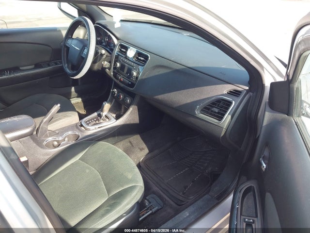 Продажа на аукционе авто 2011 Chrysler 200 Lx, vin: 1C3BC4FB2BN585643, номер лота: 44874605