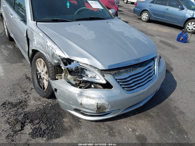 Продажа на аукционе авто 2011 Chrysler 200 Lx, vin: 1C3BC4FB2BN585643, номер лота: 44874605