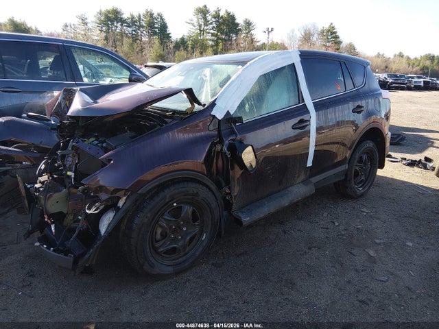 2T3BFREV2JW831240 Toyota RAV4 LE