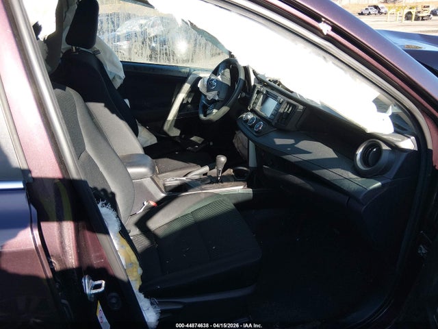2T3BFREV2JW831240 Toyota RAV4 LE