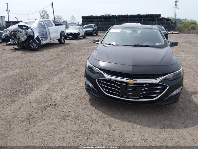 1G1ZD5ST5MF028713 Chevrolet Malibu Fwd Lt