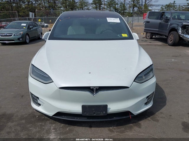 Продажа на аукционе авто 2018 Tesla Model X 100d/75d/p100d, vin: 5YJXCBE26JF087983, номер лота: 44874671