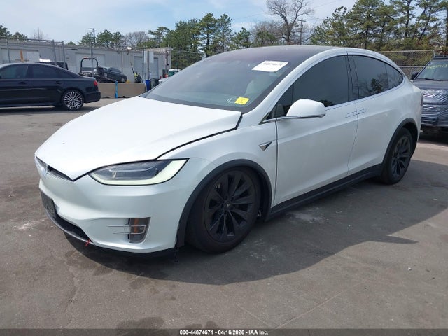 Продажа на аукционе авто 2018 Tesla Model X 100d/75d/p100d, vin: 5YJXCBE26JF087983, номер лота: 44874671