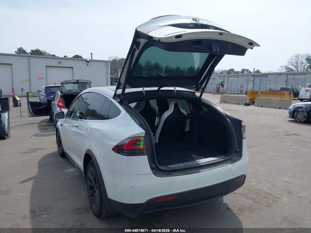 Продажа на аукционе авто 2018 Tesla Model X 100d/75d/p100d, vin: 5YJXCBE26JF087983, номер лота: 44874671