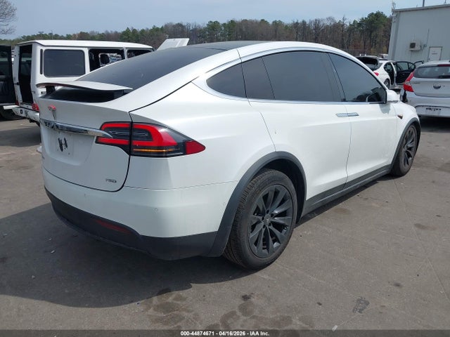 Продажа на аукционе авто 2018 Tesla Model X 100d/75d/p100d, vin: 5YJXCBE26JF087983, номер лота: 44874671