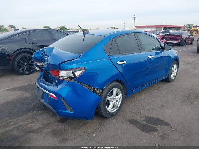 3KPA24AD8ME423557 KIA RIO S