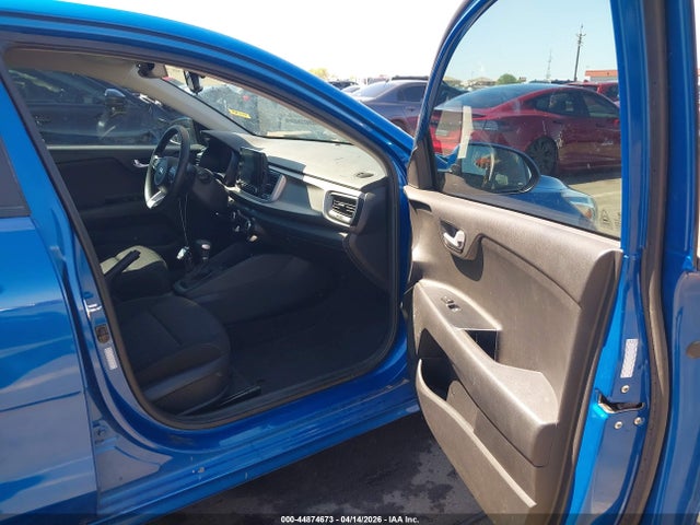 3KPA24AD8ME423557 KIA RIO S