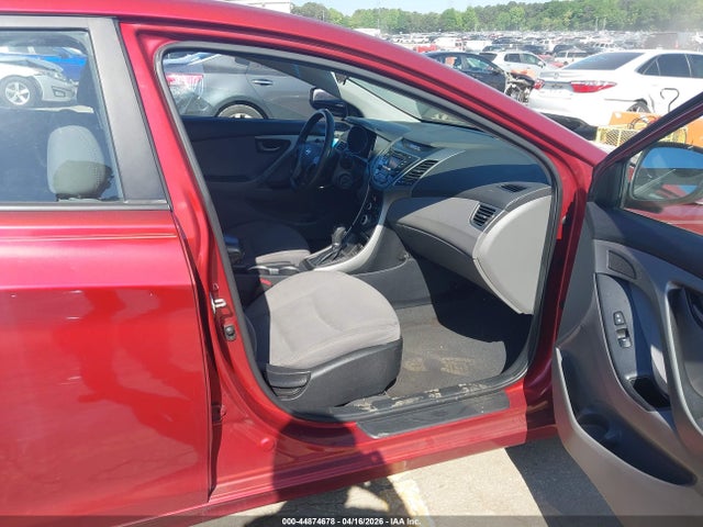 Продаж на аукціоні авто 2016 Hyundai Elantra Se, vin: 5NPDH4AE1GH717774, номер лоту: 44874678