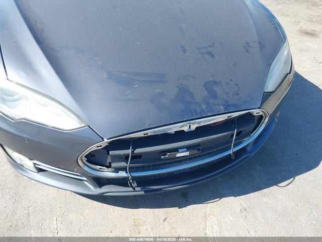 44874690 :رقم المزاد ، 5YJSA1H25FF087602 vin ، 2015 Tesla Model S 70d/85d/p85d مزاد بيع