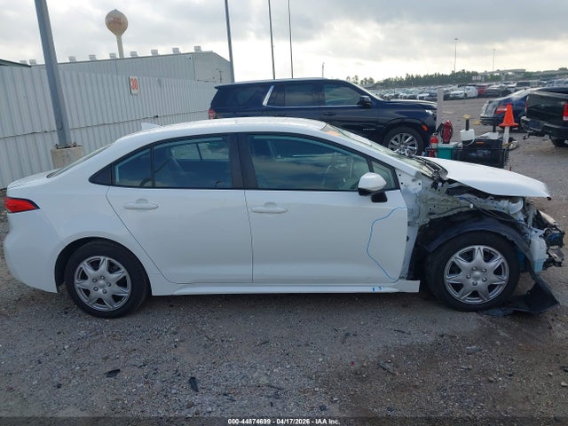 44874699 :رقم المزاد ، 5YFEPMAE6MP257307 vin ، 2021 Toyota Corolla Le مزاد بيع