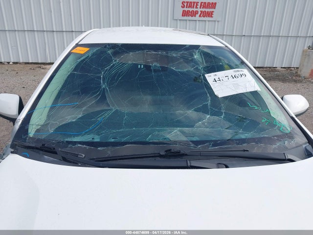 44874699 :رقم المزاد ، 5YFEPMAE6MP257307 vin ، 2021 Toyota Corolla Le مزاد بيع
