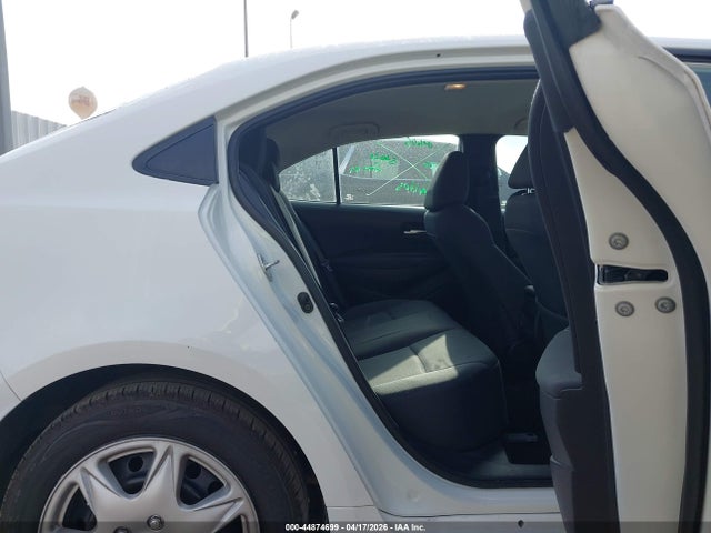 44874699 :رقم المزاد ، 5YFEPMAE6MP257307 vin ، 2021 Toyota Corolla Le مزاد بيع