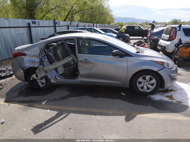 Продаж на аукціоні авто 2016 Hyundai Elantra Se, vin: 5NPDH4AE8GH710627, номер лоту: 44874707