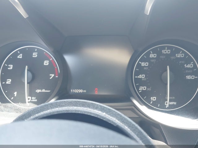 2017 Alfa Romeo Giulia Ti Rwd მანქანა იყიდება აუქციონზე, vin: ZARFAECN0H7548150, აუქციონის ნომერი: 44874724