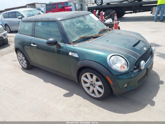 2007 MINI COOPER S WMWMF73547TT82264 Photo 0