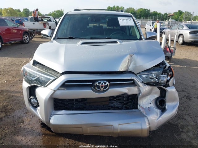 2020 Toyota 4runner Trd Off Road მანქანა იყიდება აუქციონზე, vin: JTEBU5JR2L5778097, აუქციონის ნომერი: 44874763