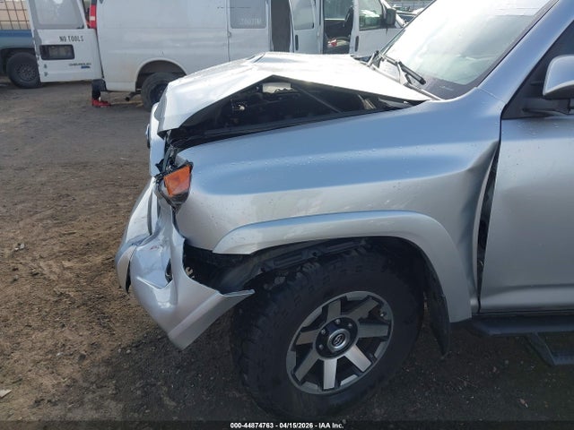 2020 Toyota 4runner Trd Off Road მანქანა იყიდება აუქციონზე, vin: JTEBU5JR2L5778097, აუქციონის ნომერი: 44874763