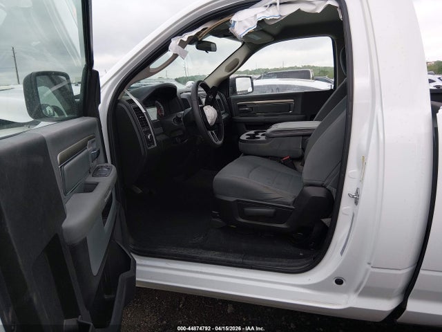 2019 Ram 1500 Classic Tradesman  4x2 8' Box მანქანა იყიდება აუქციონზე, vin: 3C6JR6DT8KG674789, აუქციონის ნომერი: 44874792
