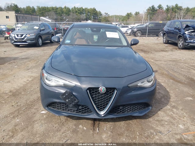 2019 Alfa Romeo Giulia Ti Lusso Awd მანქანა იყიდება აუქციონზე, vin: ZARFANBN4K7623084, აუქციონის ნომერი: 44874794