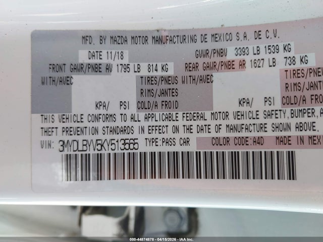 3MYDLBYV5KY513565 Toyota Yaris Xle