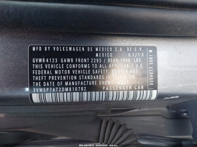 2013 Volkswagen Beetle 2.5l მანქანა იყიდება აუქციონზე, vin: 3VW5P7AT2DM810782, აუქციონის ნომერი: 44874912