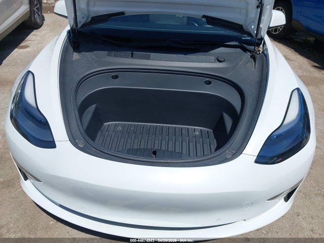 44874943 :رقم المزاد ، 5YJ3E1EA9MF923493 vin ، 2021 Tesla Model 3 Standard Range Plus Rear-wheel Drive مزاد بيع