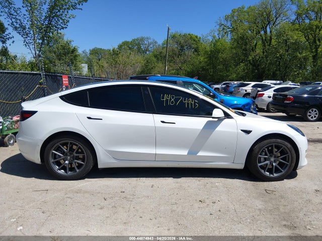 44874943 :رقم المزاد ، 5YJ3E1EA9MF923493 vin ، 2021 Tesla Model 3 Standard Range Plus Rear-wheel Drive مزاد بيع