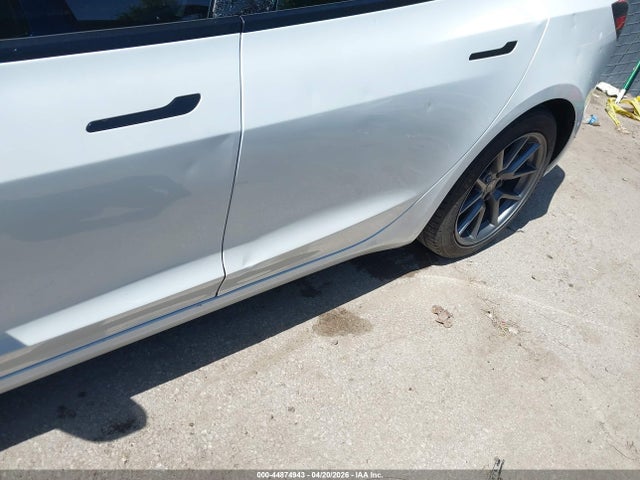 44874943 :رقم المزاد ، 5YJ3E1EA9MF923493 vin ، 2021 Tesla Model 3 Standard Range Plus Rear-wheel Drive مزاد بيع