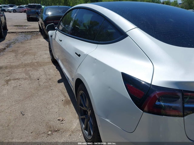44874943 :رقم المزاد ، 5YJ3E1EA9MF923493 vin ، 2021 Tesla Model 3 Standard Range Plus Rear-wheel Drive مزاد بيع