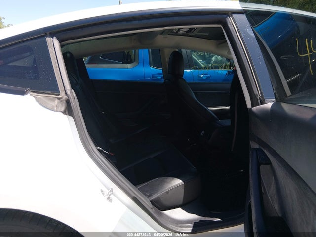 44874943 :رقم المزاد ، 5YJ3E1EA9MF923493 vin ، 2021 Tesla Model 3 Standard Range Plus Rear-wheel Drive مزاد بيع
