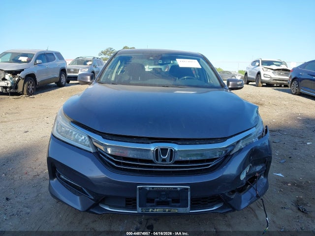 44874957 :رقم المزاد ، JHMCR6F7XHC030741 vin ، 2017 Honda Accord Hybrid Touring مزاد بيع