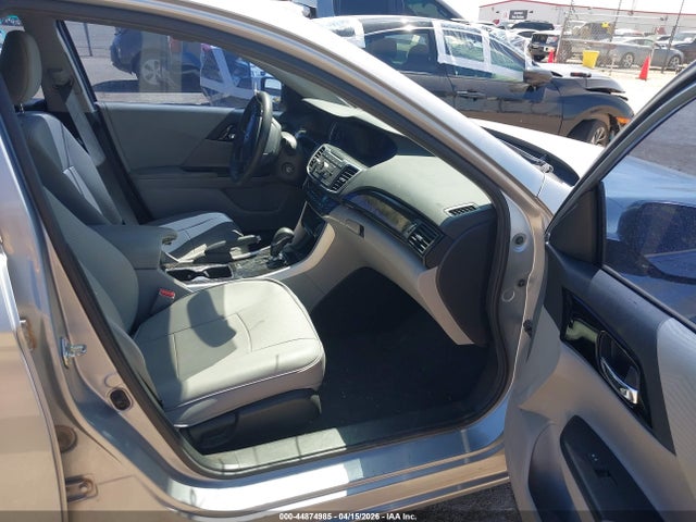 Продажа на аукционе авто 2017 Honda Accord Lx, vin: 1HGCR2F34HA063318, номер лота: 44874985