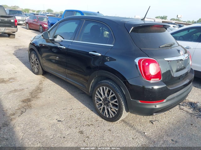 2017 FIAT 500X ZFBCFXDB7HP589781 Photo 2