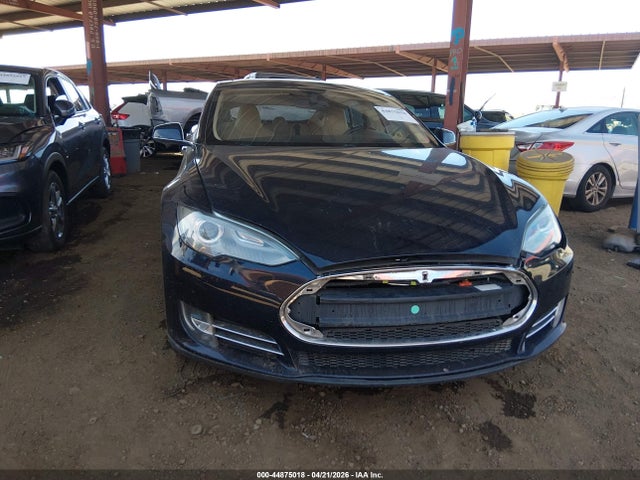Aukcja sprzedaży 2013 Tesla Model S, vin: 5YJSA1CN3DFP26381, numer aukcji: 44875018