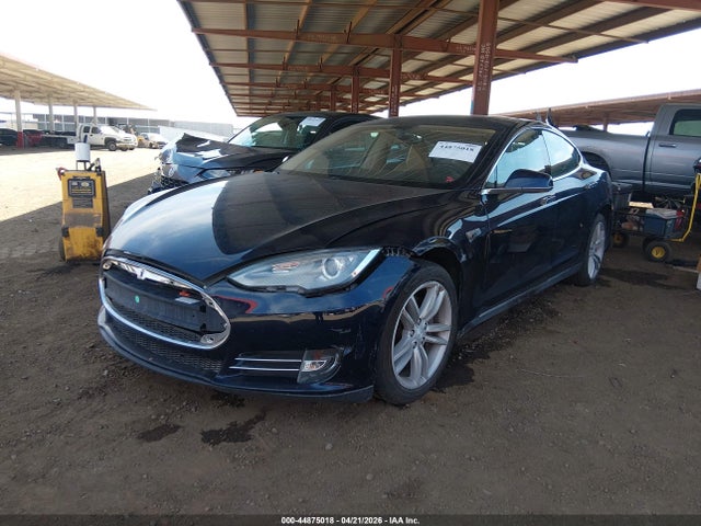 Aukcja sprzedaży 2013 Tesla Model S, vin: 5YJSA1CN3DFP26381, numer aukcji: 44875018