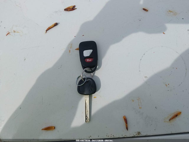 2016 Hyundai Veloster მანქანა იყიდება აუქციონზე, vin: KMHTC6AD6GU291935, აუქციონის ნომერი: 44875036