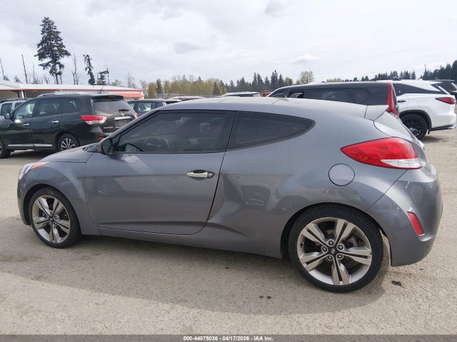 2016 Hyundai Veloster მანქანა იყიდება აუქციონზე, vin: KMHTC6AD6GU291935, აუქციონის ნომერი: 44875036