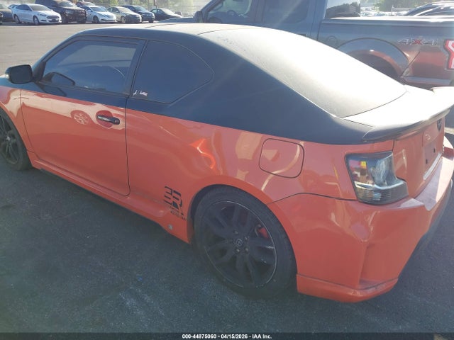2015 SCION TC JTKJF5C71FJ006829 Photo 2