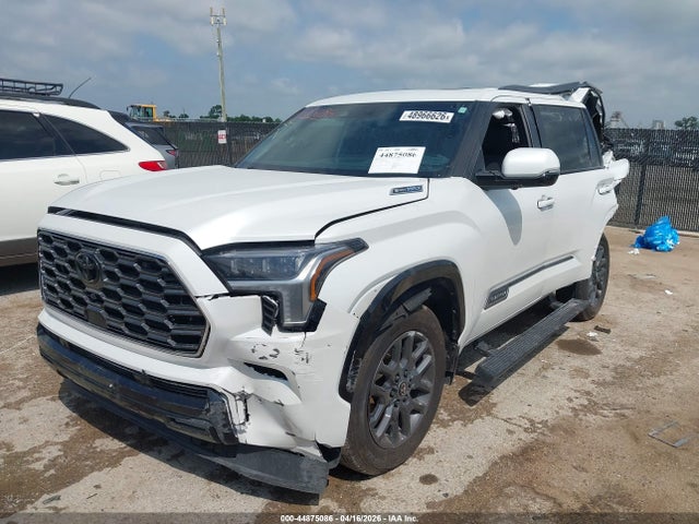 Toyota Sequoia Platinum 2026 7SVAAABA3TX077704 Image 2