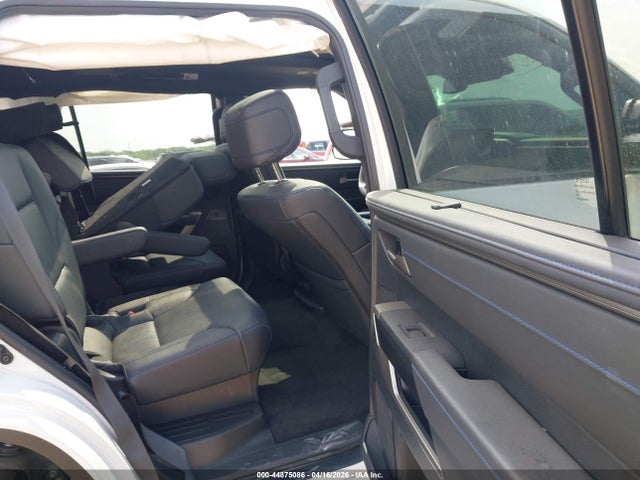 Toyota Sequoia Platinum 2026 7SVAAABA3TX077704 Image 8