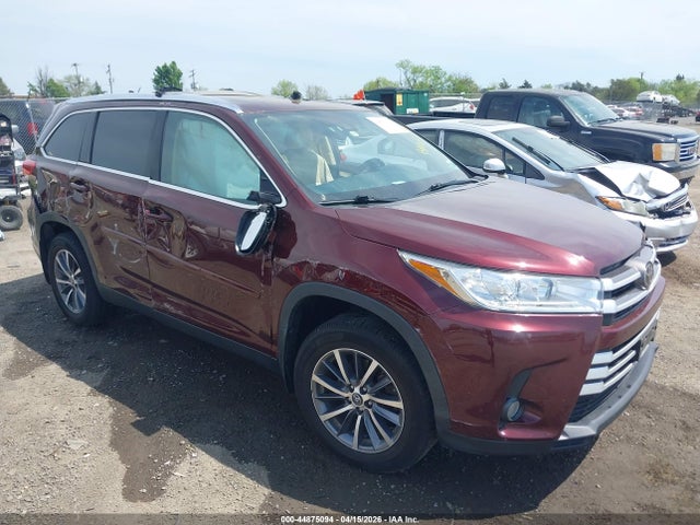 Продажа на аукционе авто 2019 Toyota Highlander Xle, vin: 5TDJZRFH6KS725923, номер лота: 44875094