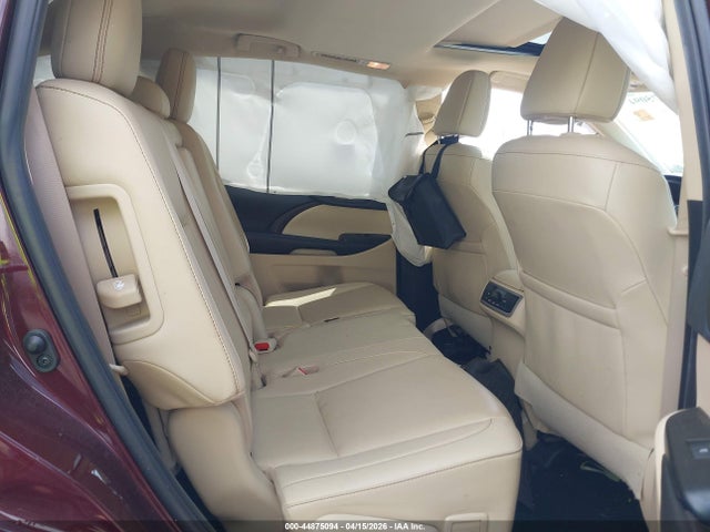 Продажа на аукционе авто 2019 Toyota Highlander Xle, vin: 5TDJZRFH6KS725923, номер лота: 44875094