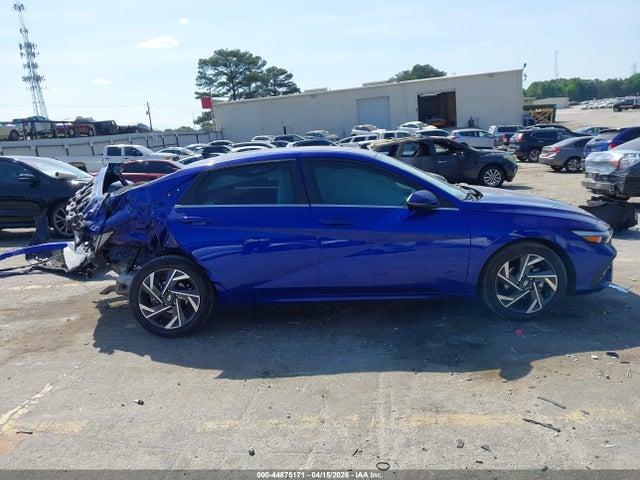 2025 Hyundai Elantra Limited მანქანა იყიდება აუქციონზე, vin: KMHLP4DG5SU872351, აუქციონის ნომერი: 44875171
