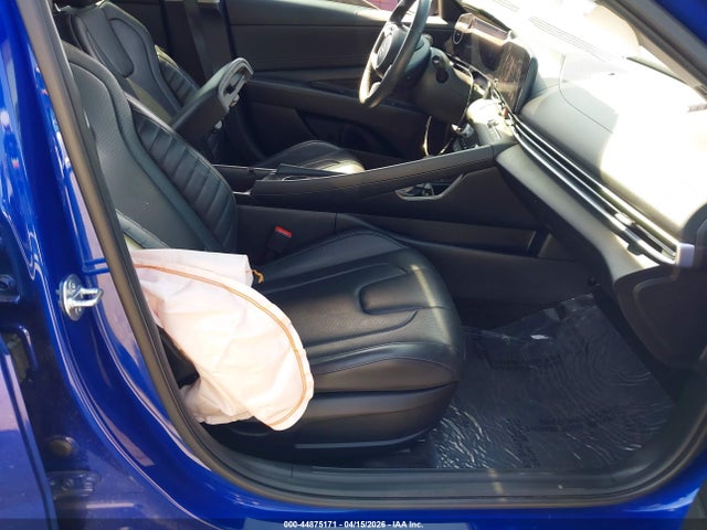 2025 Hyundai Elantra Limited მანქანა იყიდება აუქციონზე, vin: KMHLP4DG5SU872351, აუქციონის ნომერი: 44875171