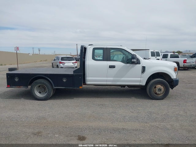 Ford F-350 Chassis Xl 2020 1FD8X3H60LEC64170 Image 16
