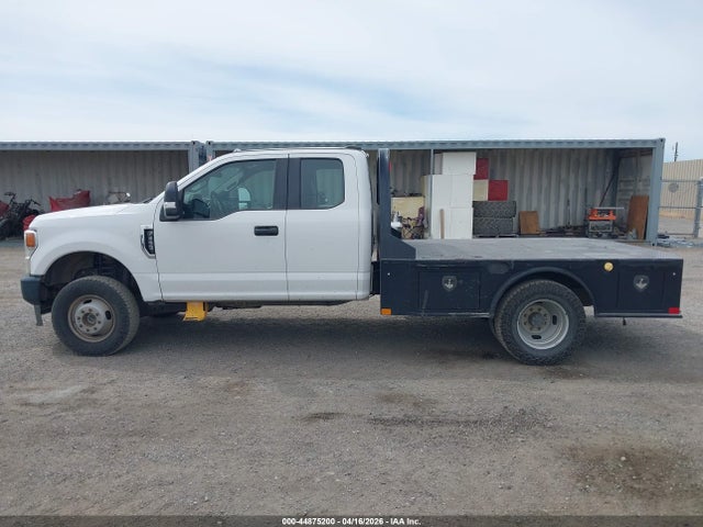 Ford F-350 Chassis Xl 2020 1FD8X3H60LEC64170 Image 17