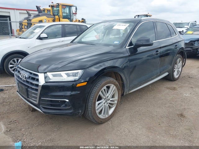 44875201 :رقم المزاد ، WA1CNAFY6J2228702 vin ، 2018 Audi Q5 2.0t Premium/2.0t Tech Premium مزاد بيع