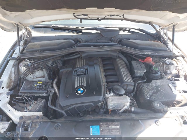 44875231 :رقم المزاد ، WBANU5C57AC363911 vin ، 2010 Bmw 528i مزاد بيع